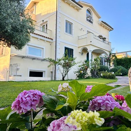Villa Luce B&B Olbia Kültér fotó
